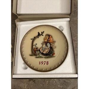 Hummel, Goebel 1978 Annual Plate In Bas Relief